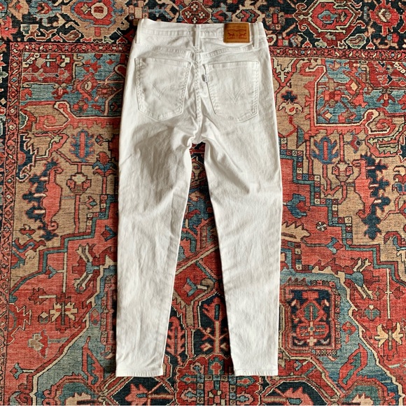 Levi’s white jeans sz 28 - Picture 9 of 13